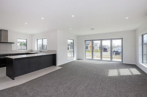 Photo of property in 6 George Yee Place, Taradale, Napier, 4112