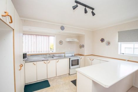 Photo of property in 39 Darlington Street, Ngatea, 3503