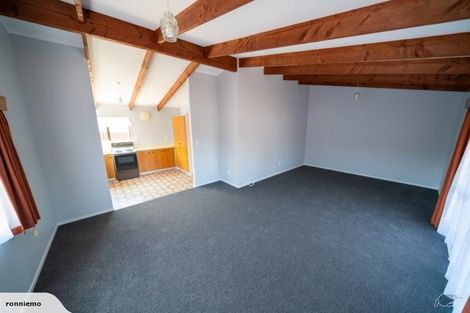 Photo of property in 2/60 Titoki Street, Te Atatu Peninsula, Auckland, 0610