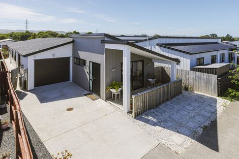 Photo of property in 8 Rapoi Lane, Karaka, Papakura, 2113