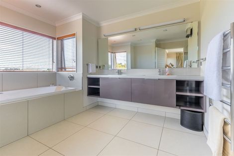 Photo of property in 166 Halkett Road, West Melton, 7676