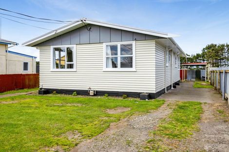 Photo of property in 11a Buchanan Place, Hawera, 4610
