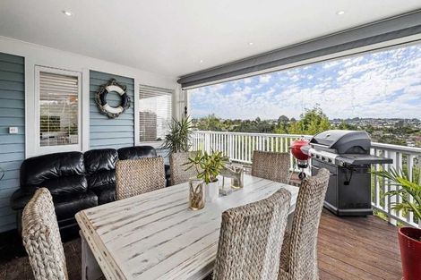 Photo of property in 143 Browns Bay Road, Browns Bay, Auckland, 0630