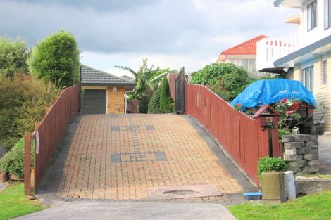 Photo of property in 13 Pelargonium Terrace, Goodwood Heights, Auckland, 2105