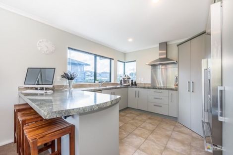 Photo of property in 63 Percy Kinsman Crescent, Riverstone Terraces, Upper Hutt, 5018