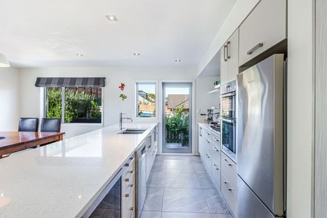 Photo of property in 5 Kaimai Place, Aotea, Porirua, 5024