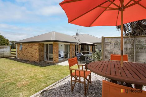 Photo of property in 14 Reo Crescent, Waihi Beach, 3611