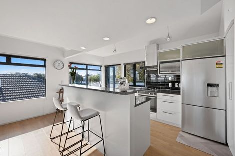 Photo of property in 39a Clovelly Road, Bucklands Beach, Auckland, 2012