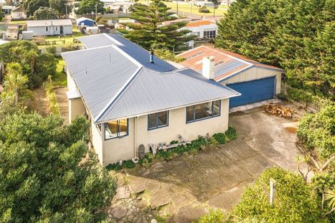 Photo of property in 43b Bamber Street, Castlecliff, Whanganui, 4501