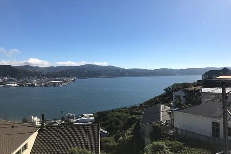 Photo of property in 63 Palliser Road, Roseneath, Wellington, 6011