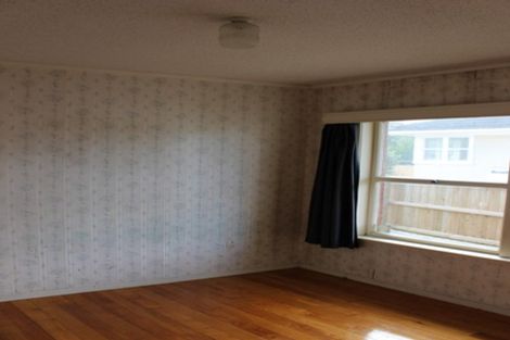 Photo of property in 2/34 Chartwell Avenue, Glenfield, Auckland, 0629