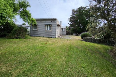 Photo of property in 45 Pratt Avenue, Foxton Beach, Foxton, 4815