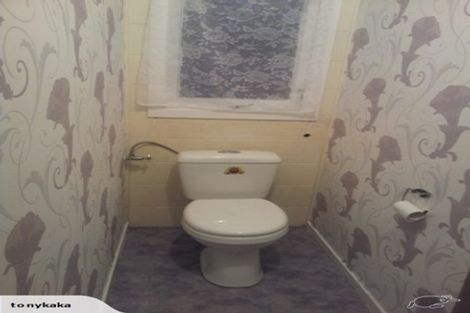 Photo of property in 1/66 Flanshaw Road, Te Atatu South, Auckland, 0610