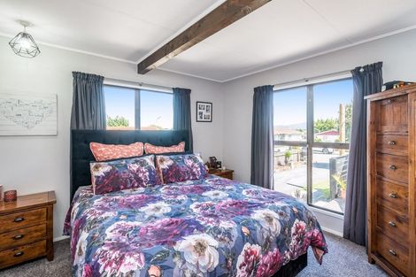 Photo of property in 82 Gray Avenue, Paraparaumu Beach, Paraparaumu, 5032