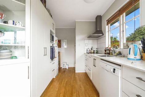 Photo of property in 39 Carrington Avenue, Hillcrest, Hamilton, 3216