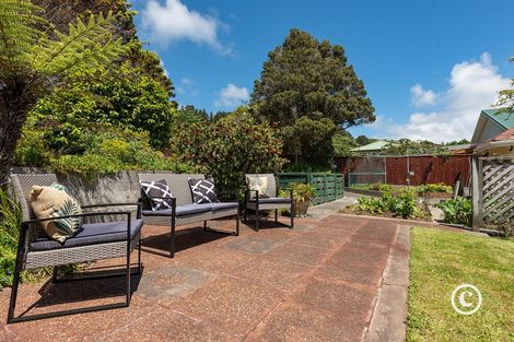 Photo of property in 45 Raroa Terrace, Tawa, Wellington, 5028