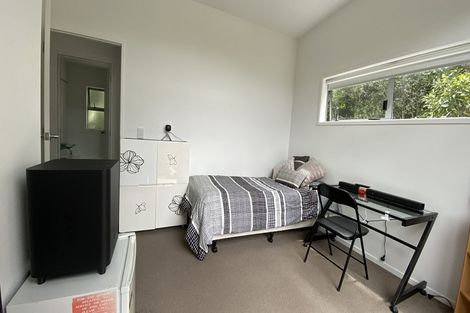 Photo of property in 23 Crocombe Crescent, Beach Haven, Auckland, 0626