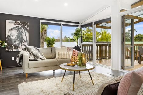 Photo of property in 10 Wirihana Road, Titirangi, Auckland, 0604