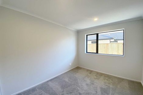 Photo of property in 30 Ellmers Street, Woodend, 7691