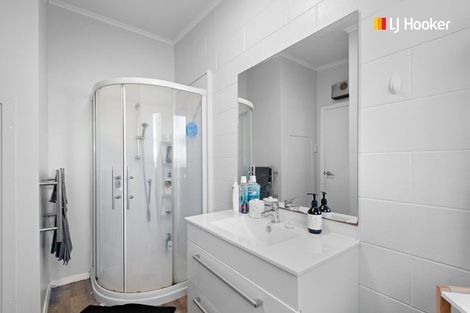 Photo of property in 28b Hargest Crescent, Saint Kilda, Dunedin, 9012