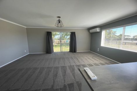Photo of property in 72 Vista Road, Ohau, Levin, 5570
