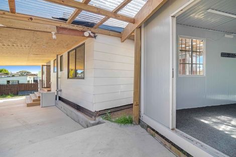 Photo of property in 74b Trevor Hosken Drive, Wiri, Auckland, 2104