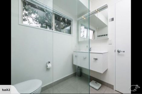 Photo of property in 10 Crestview Place, Browns Bay, Auckland, 0630