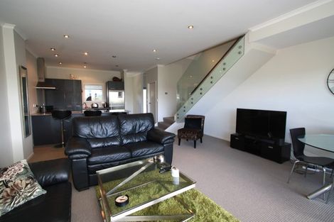 Photo of property in The Strand, 3/16 Ronald Street, Strandon, New Plymouth, 4312