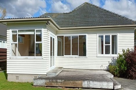 Photo of property in 25 Roberts Street, Epuni, Lower Hutt, 5011