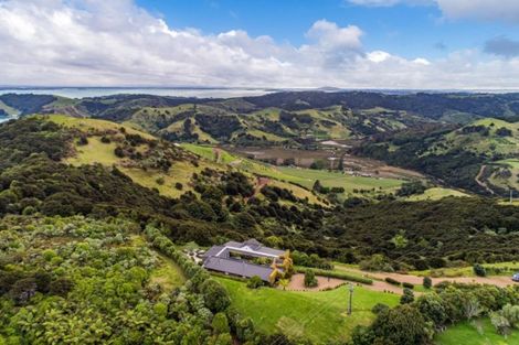 Photo of property in 195a Awaawaroa Road, Waiheke Island, 1971