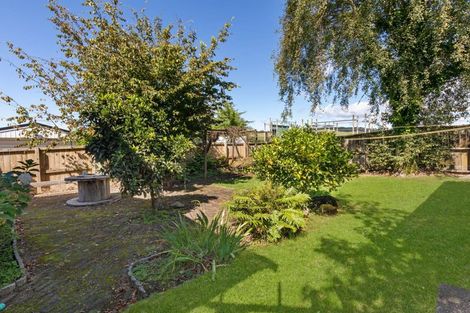 Photo of property in 15 Gem Street, Pukehangi, Rotorua, 3015