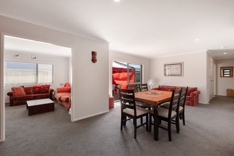 Photo of property in 19 Marion Crescent, Papamoa Beach, Papamoa, 3118