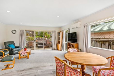 Photo of property in 25 Villa Grove, Paraparaumu, 5032