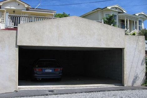 Photo of property in 8 Mertoun Terrace, Highbury, Wellington, 6012