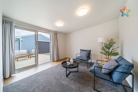Photo of property in 221 The Esplanade, Petone, Lower Hutt, 5012