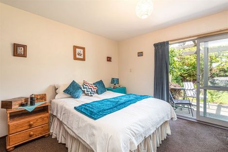 Photo of property in 2/25 Avonhead Road, Avonhead, Christchurch, 8042