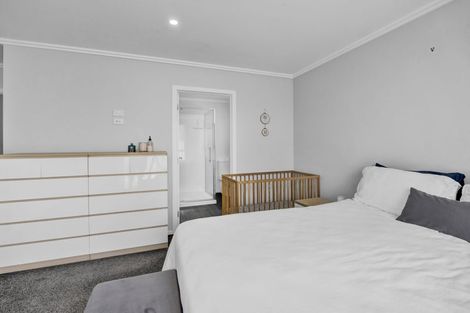 Photo of property in 1a Carrington Street, Inglewood, 4330