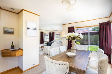 Photo of property in 7 Boulevard Drive, Merrilands, New Plymouth, 4312