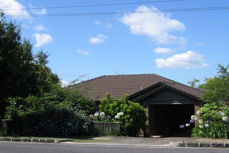 Photo of property in 2 Acorn Street, Royal Oak, Auckland, 1023
