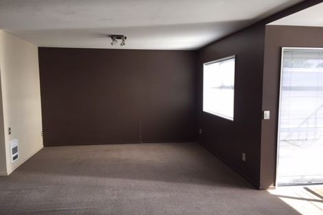 Photo of property in 14 Defoe Place, Waltham, Christchurch, 8023