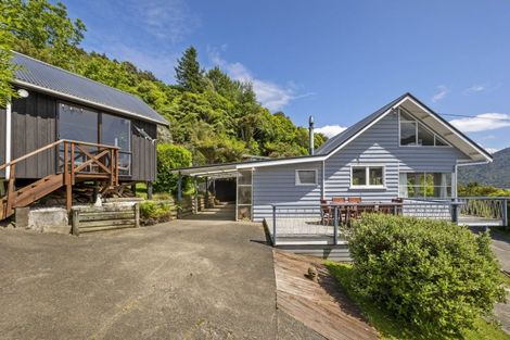 Photo of property in 65 Moenui Road, Havelock, 7281