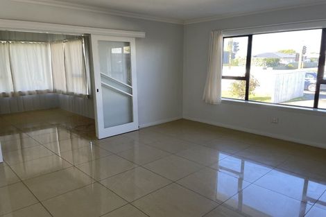 Photo of property in 293 Kennedy Road, Onekawa, Napier, 4110