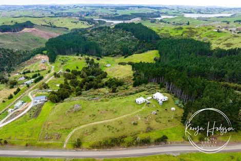 Photo of property in 623 Bickerstaffe Road, Maungaturoto, 0587