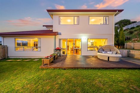 Photo of property in 12 Dusky Crescent, Aotea, Porirua, 5024