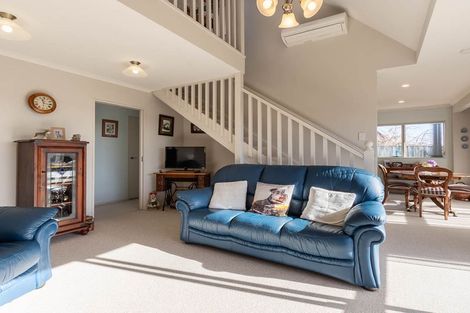 Photo of property in Rangeview Villas, 35/9 Fuller Close, Levin, 5510