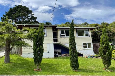 Photo of property in 6 Tobruk Street, Karori, Wellington, 6012