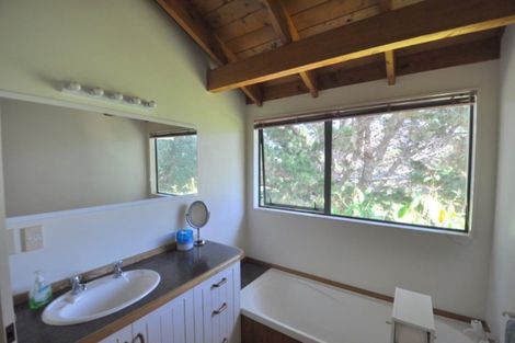 Photo of property in 6a Campbell Court, Pauanui, Hikuai, 3579