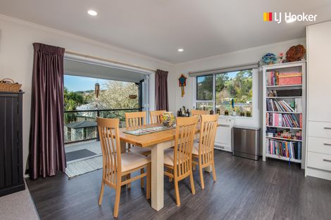 Photo of property in 7 North Foreland Street, Waihola, Milton, 9073