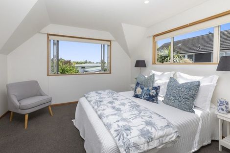 Photo of property in 2 Hurunui Street, Cracroft, Christchurch, 8025