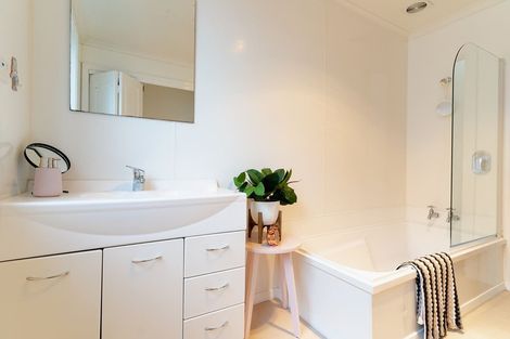 Photo of property in 11 Wills Street, Balaclava, Dunedin, 9011